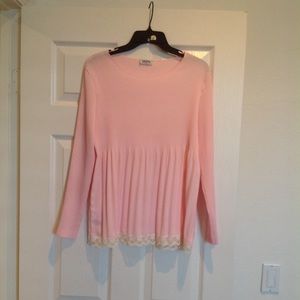 New Top ( never worn)